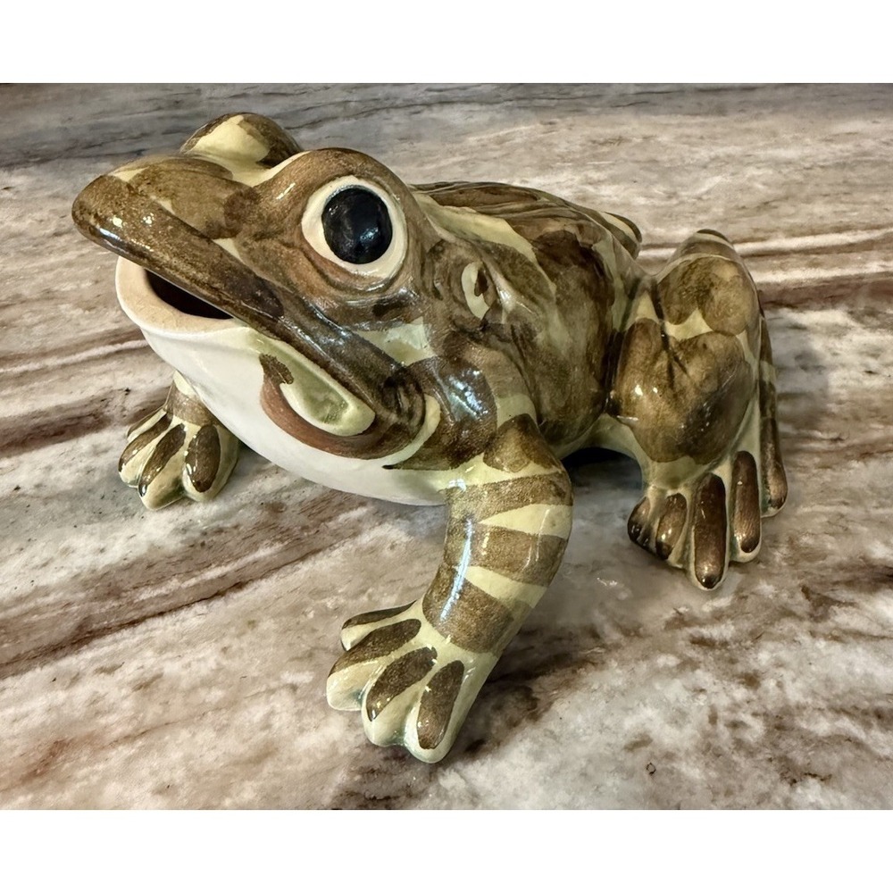 VINTAGE 1930's BRUSH McCoy LARGE GARDEN  POTTERY FIGURINE FROG OPEN MOUTH